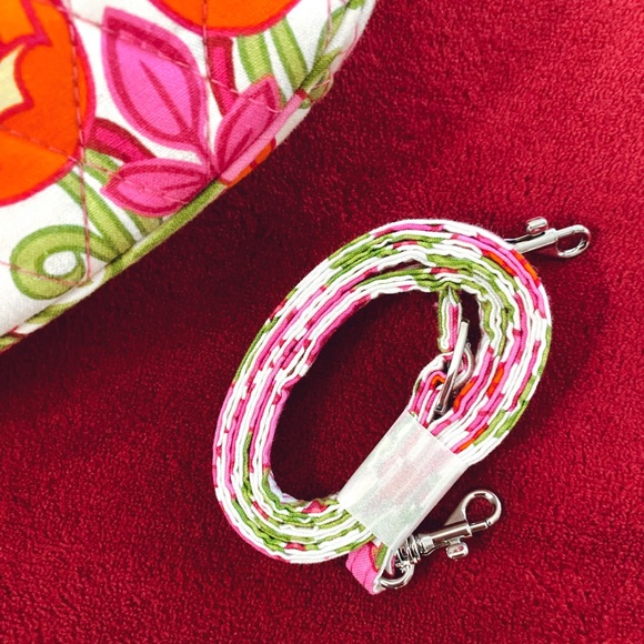 Vera Bradley Lilli Bell Pink Floral Purse - Picture 5 of 10